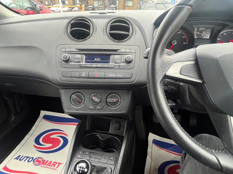 SEAT IBIZA