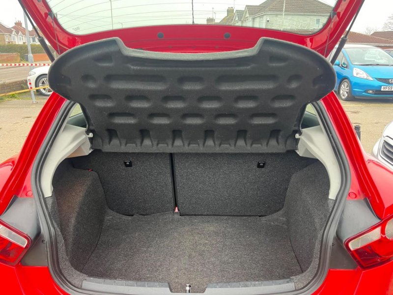 SEAT IBIZA