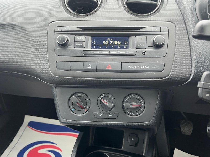 SEAT IBIZA