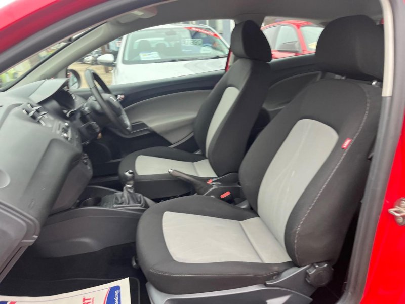 SEAT IBIZA