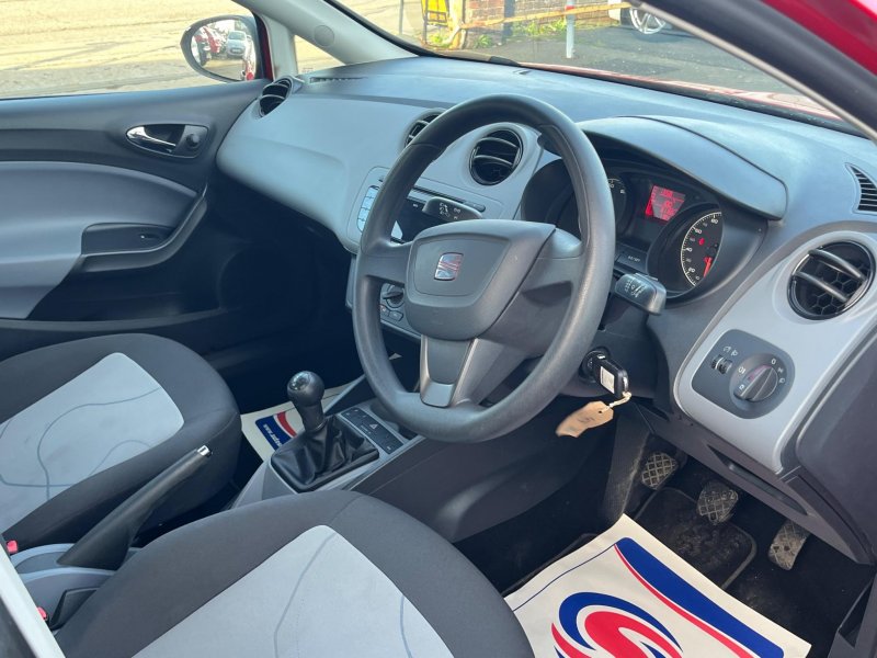 SEAT IBIZA