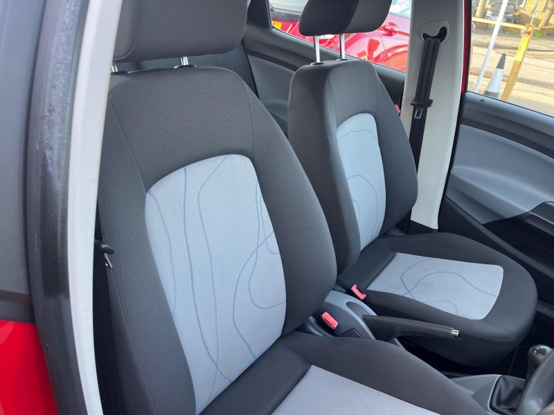 SEAT IBIZA