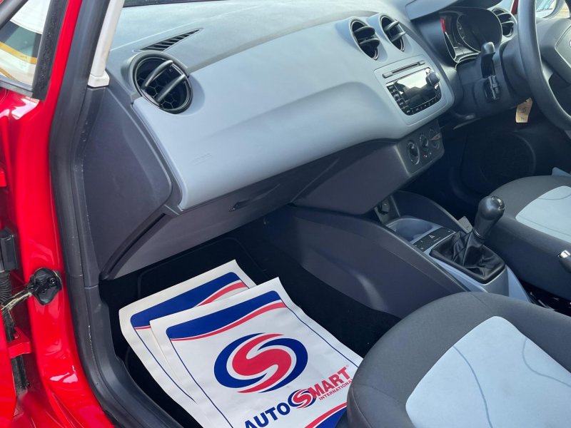 SEAT IBIZA