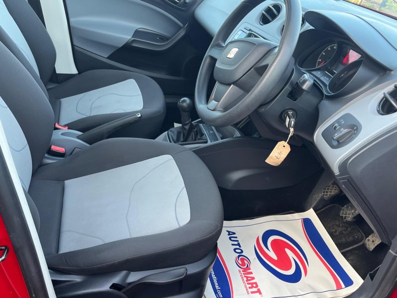 SEAT IBIZA