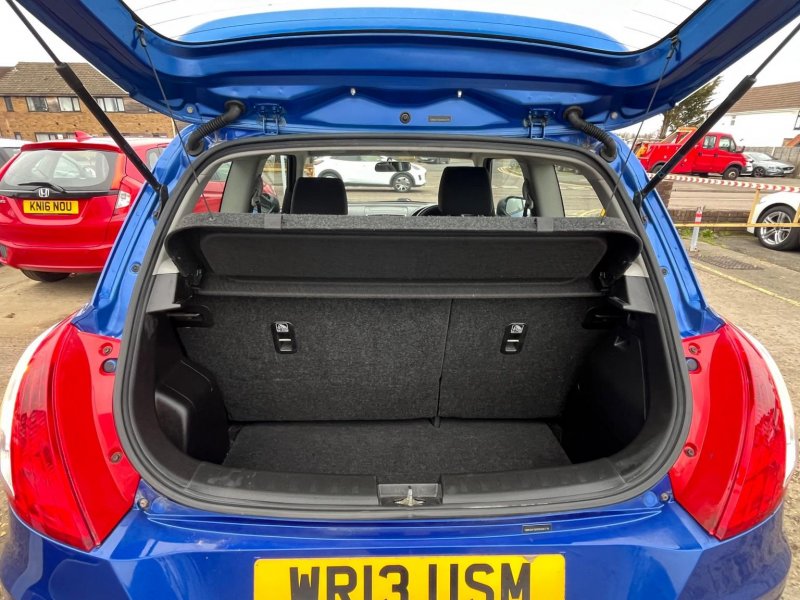 SUZUKI SWIFT