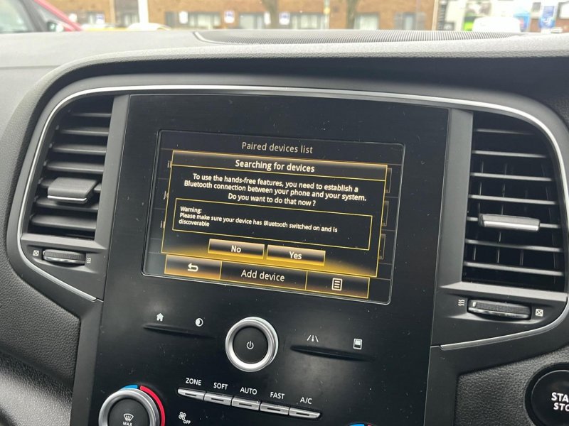 RENAULT MEGANE