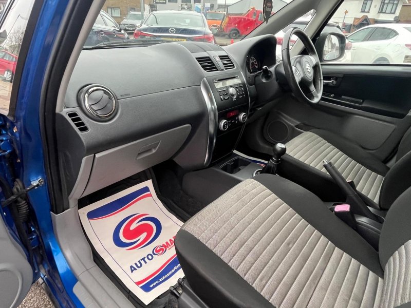 SUZUKI SX4