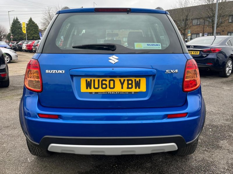 SUZUKI SX4