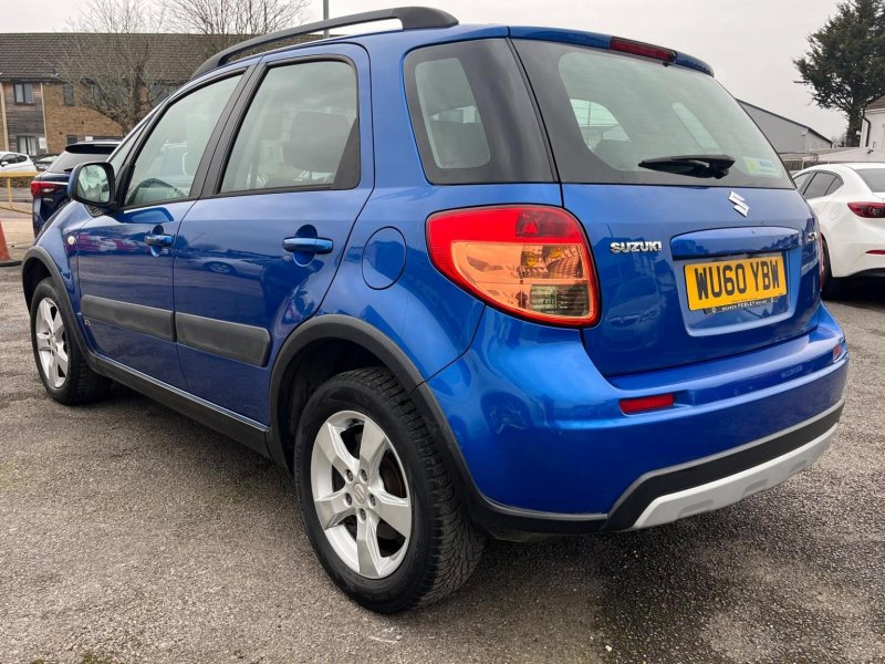 SUZUKI SX4