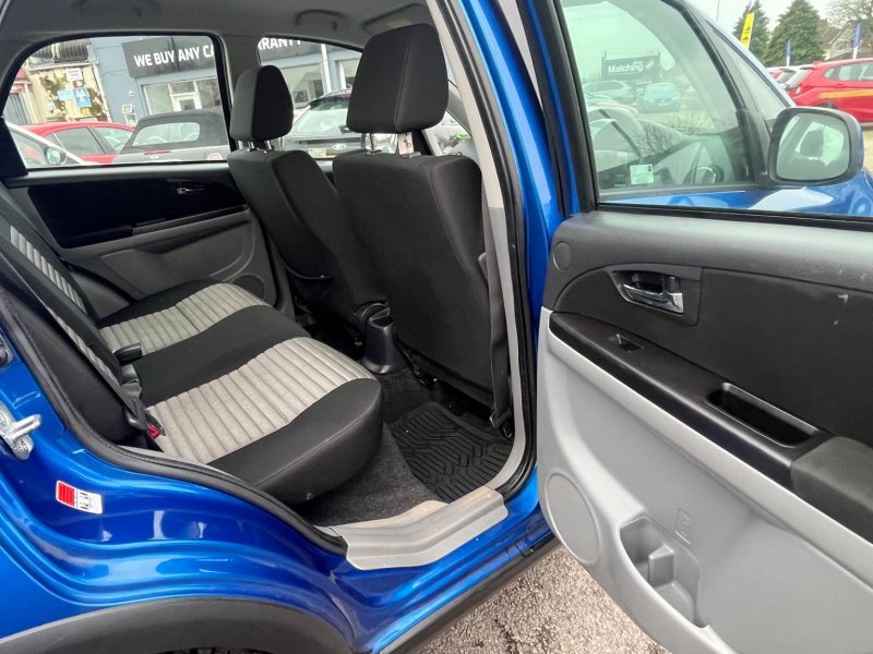 SUZUKI SX4