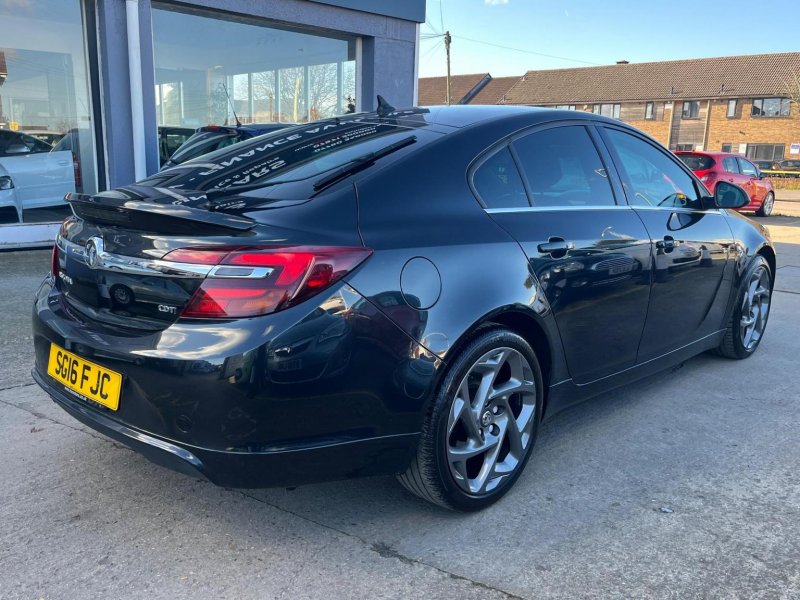 VAUXHALL INSIGNIA