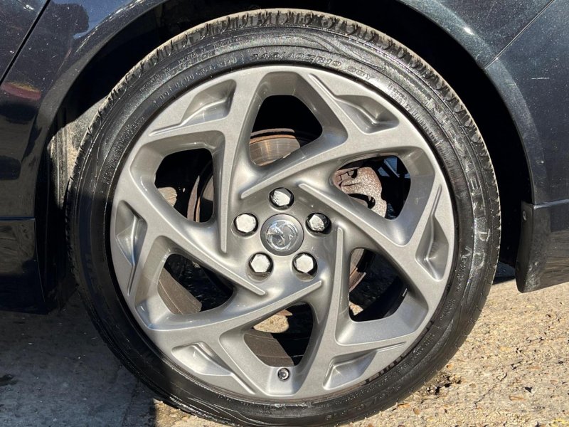 VAUXHALL INSIGNIA