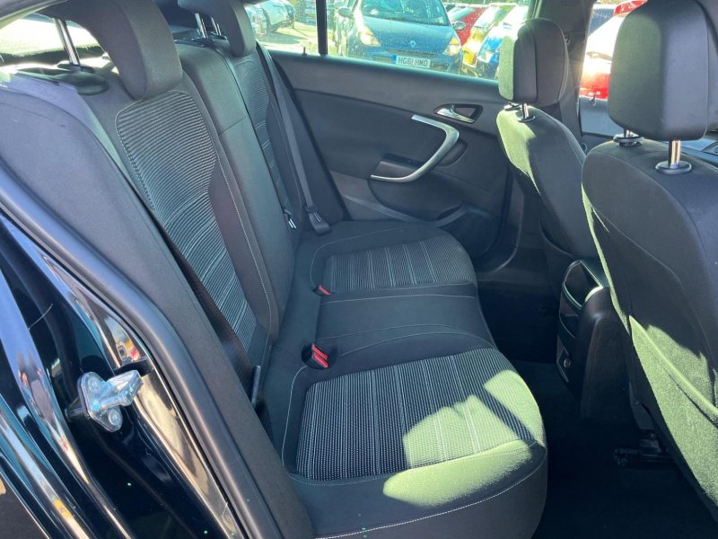 VAUXHALL INSIGNIA