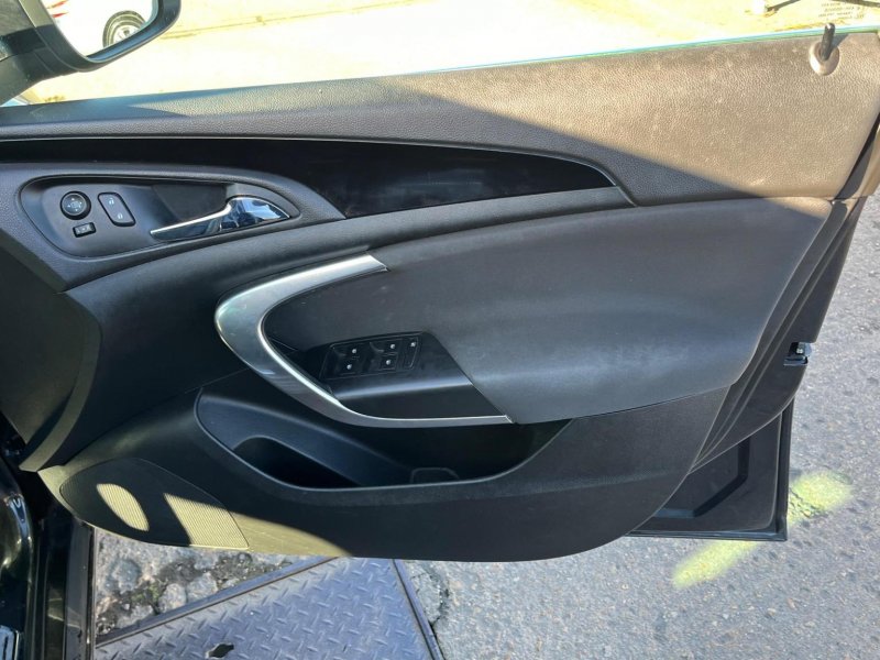 VAUXHALL INSIGNIA