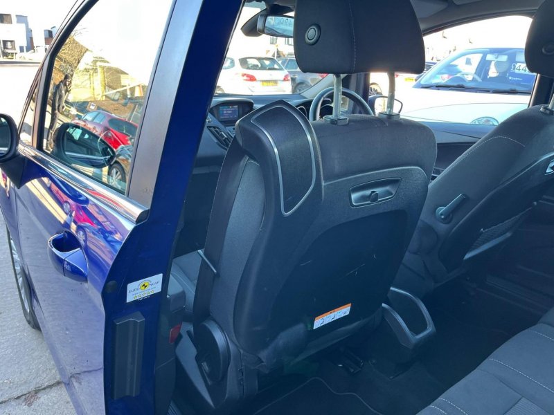 FORD B-MAX