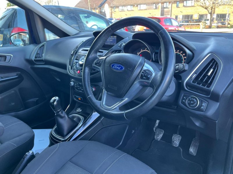 FORD B-MAX