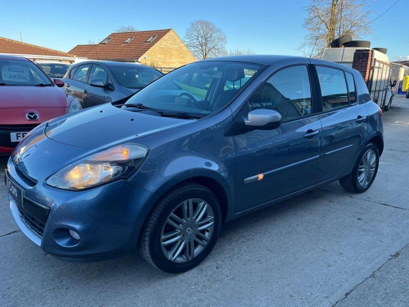 RENAULT CLIO
