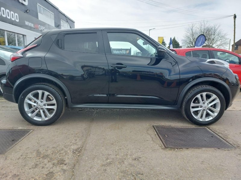 NISSAN JUKE