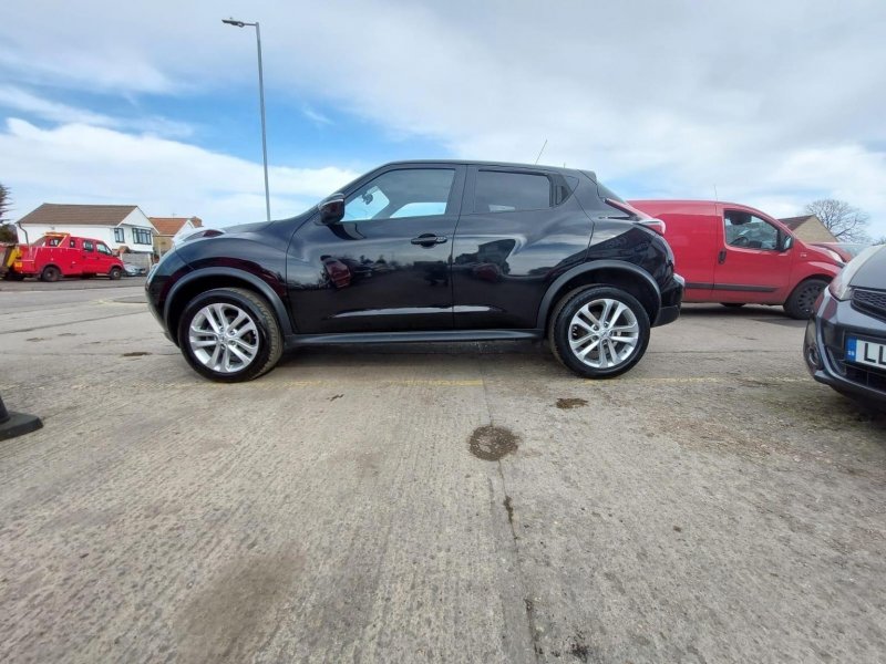 NISSAN JUKE