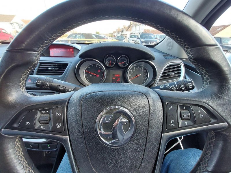 VAUXHALL MOKKA