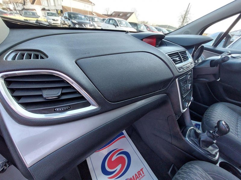 VAUXHALL MOKKA