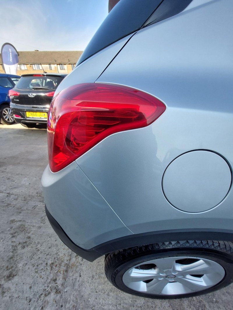 VAUXHALL MOKKA