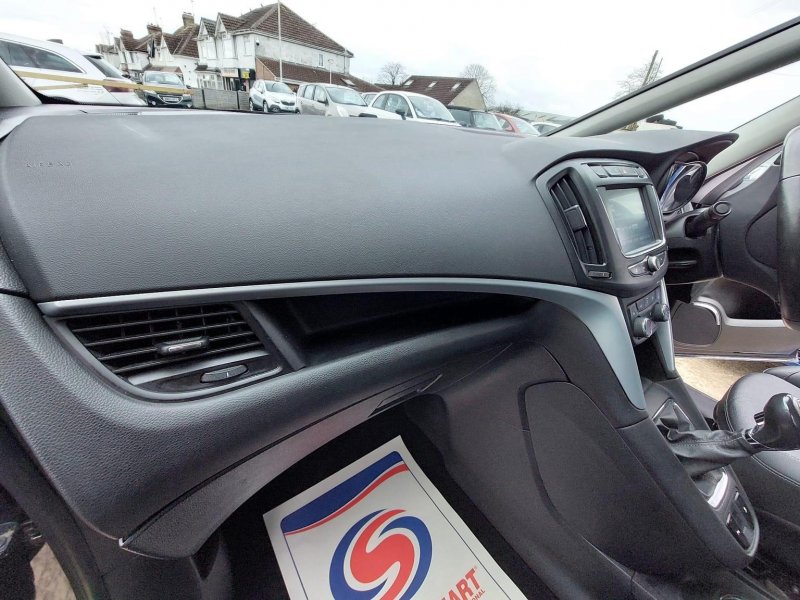 VAUXHALL ZAFIRA TOURER