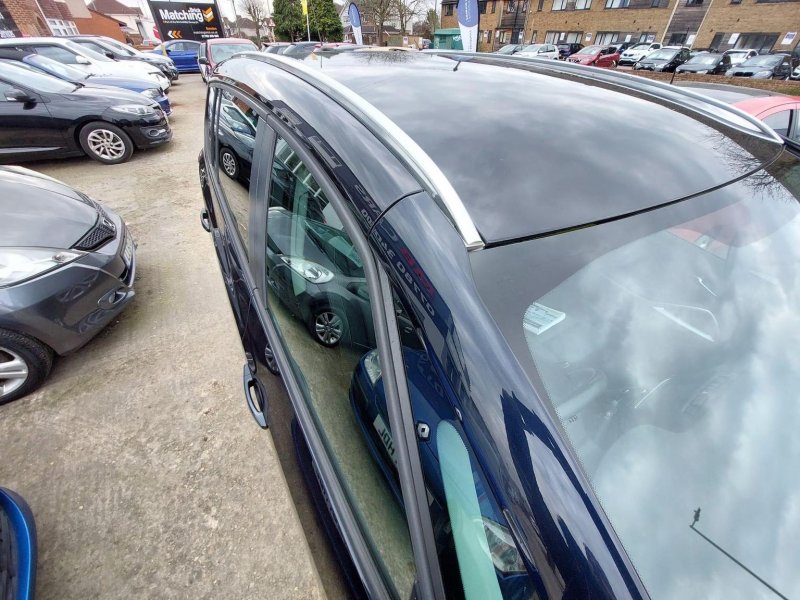 VAUXHALL ZAFIRA TOURER
