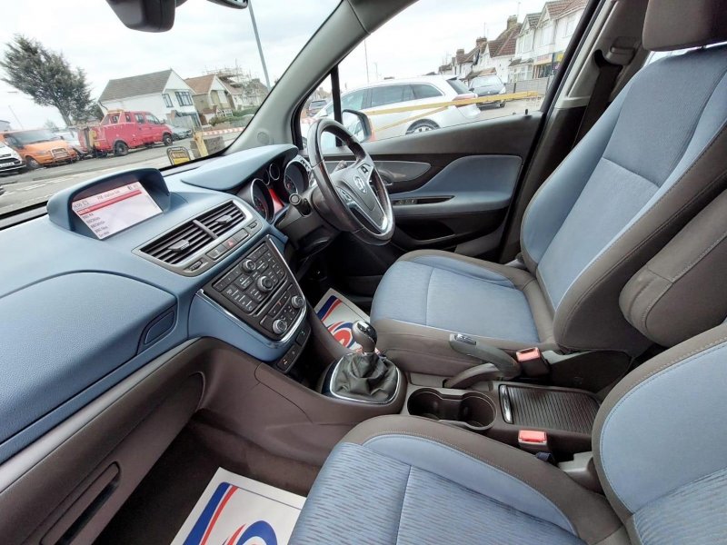 VAUXHALL MOKKA