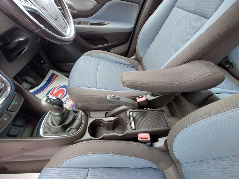 VAUXHALL MOKKA