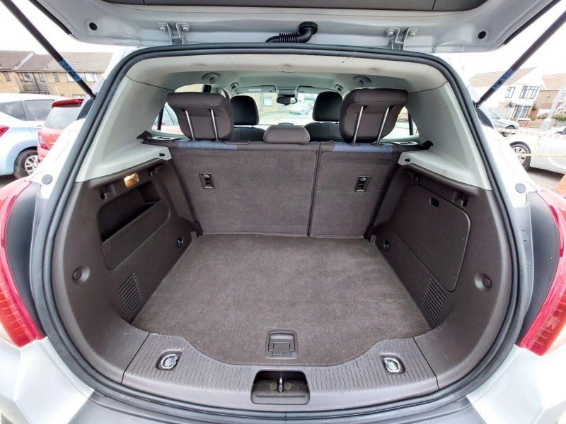 VAUXHALL MOKKA