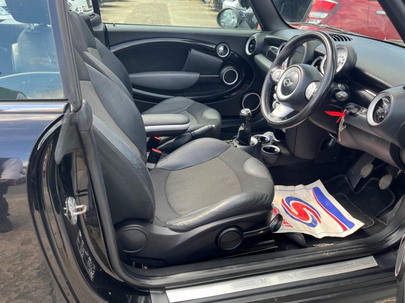 MINI CONVERTIBLE