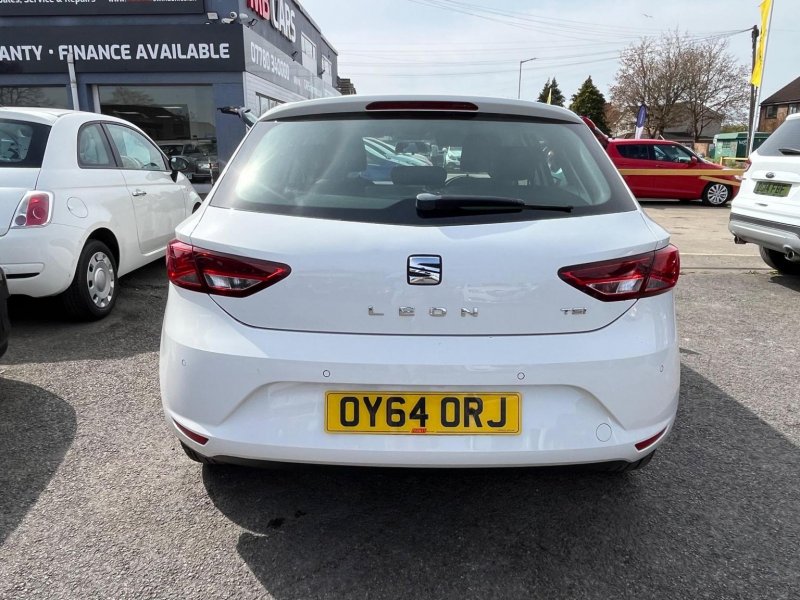 SEAT LEON