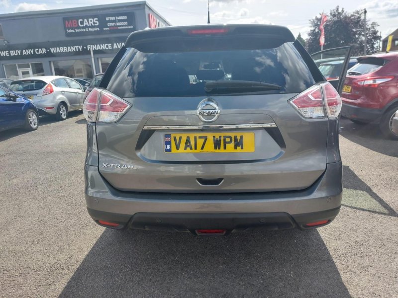 NISSAN X-TRAIL