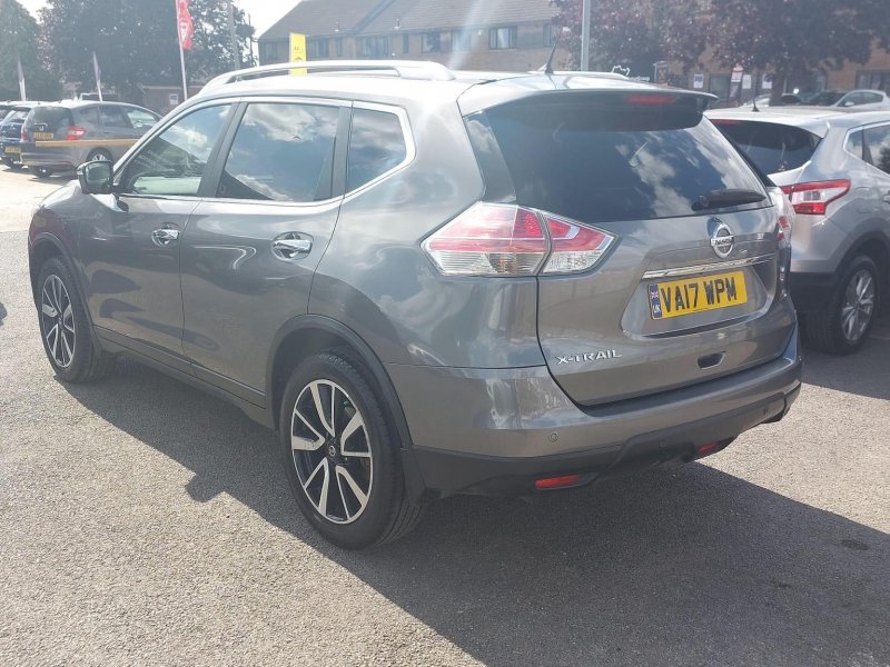 NISSAN X-TRAIL