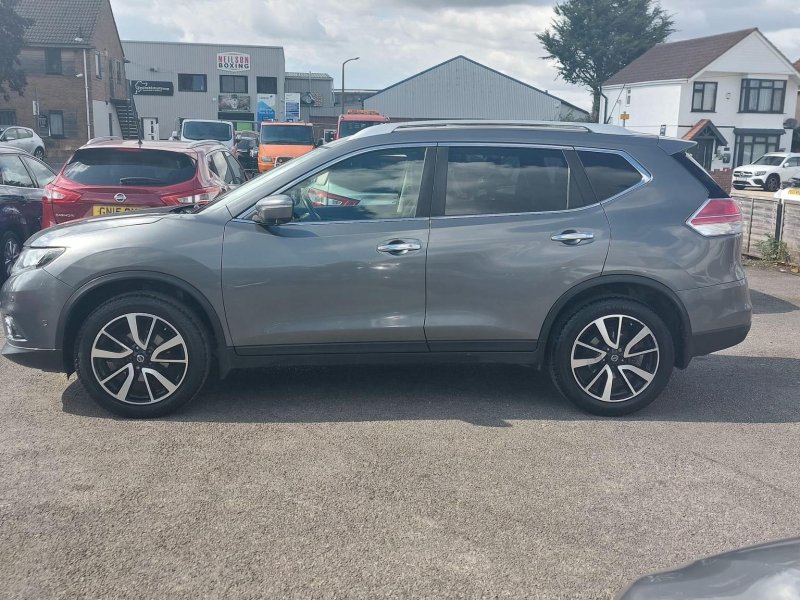 NISSAN X-TRAIL